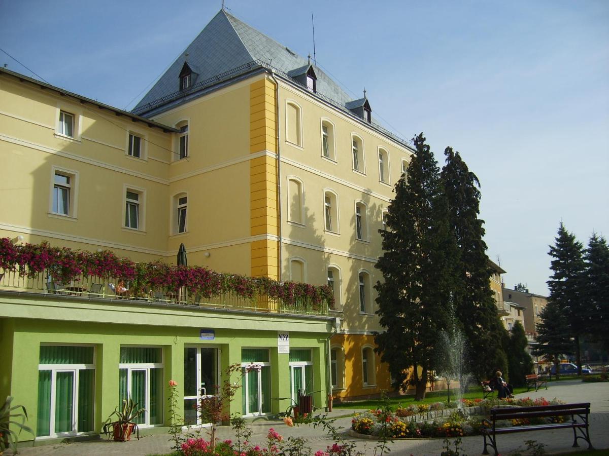 Dom Zdrojowy Apart otel Jelenia Gora Dış mekan fotoğraf
